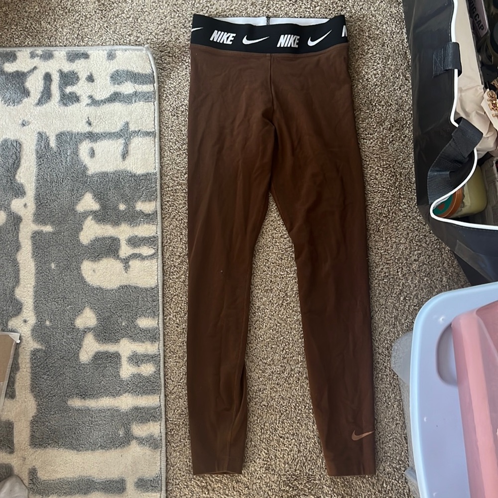 Nike Women’s high waisted leggings